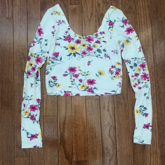 Long sleeve floral crop top XS/S like new - Picture 1 of 3